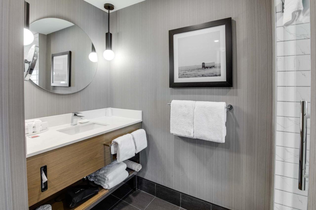 Sandman Signature Saskatoon South Hotel Ngoại thất bức ảnh